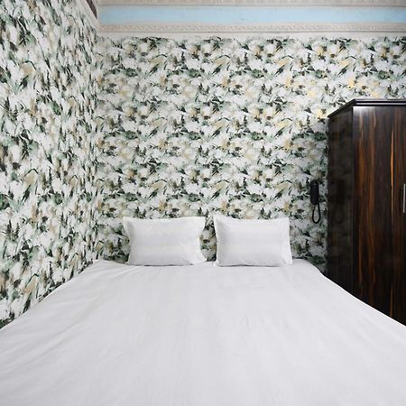 Hotel O Blue Cherry Guest House Kolkata Bagian luar foto