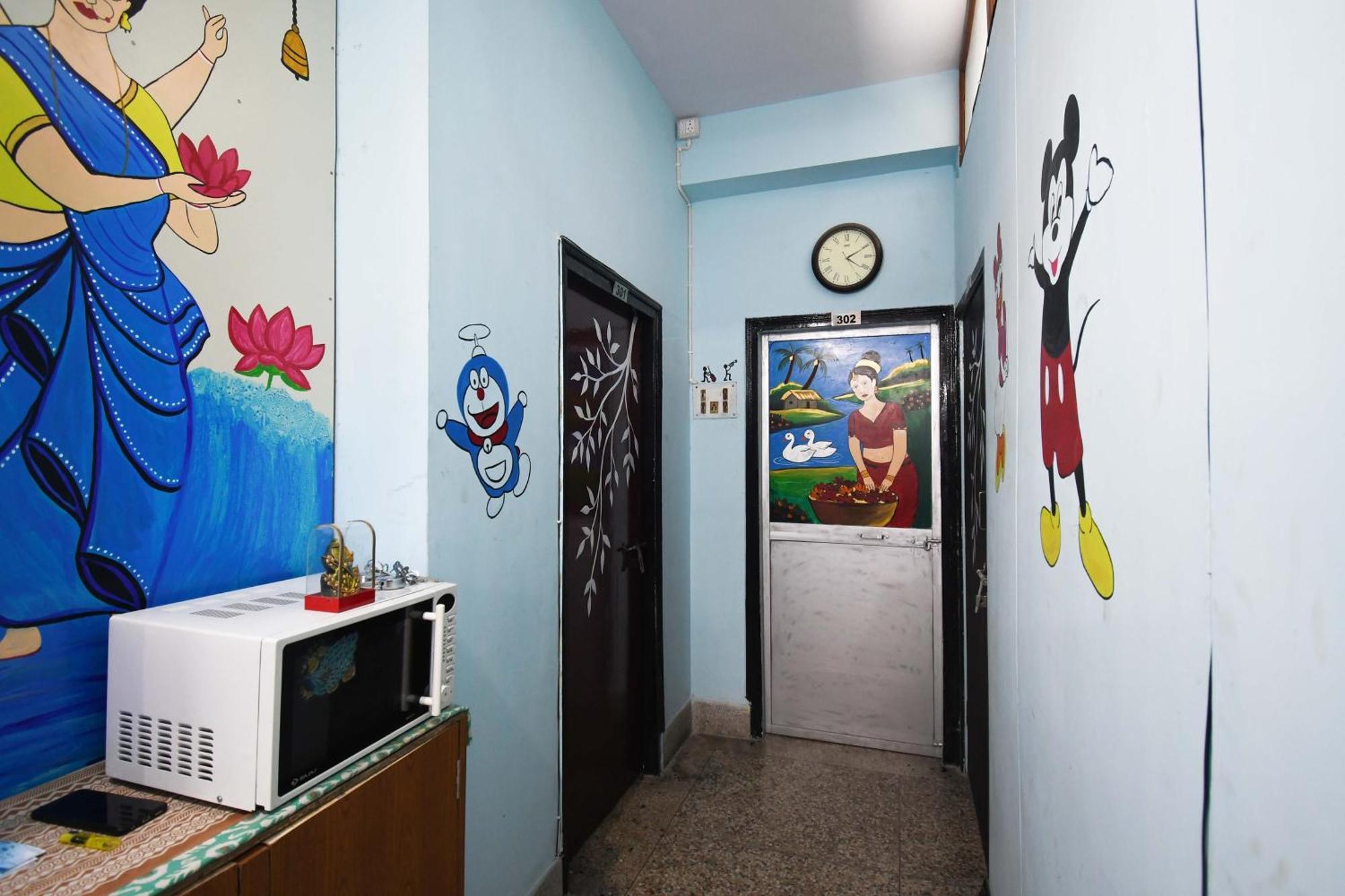 Hotel O Blue Cherry Guest House Kolkata Bagian luar foto