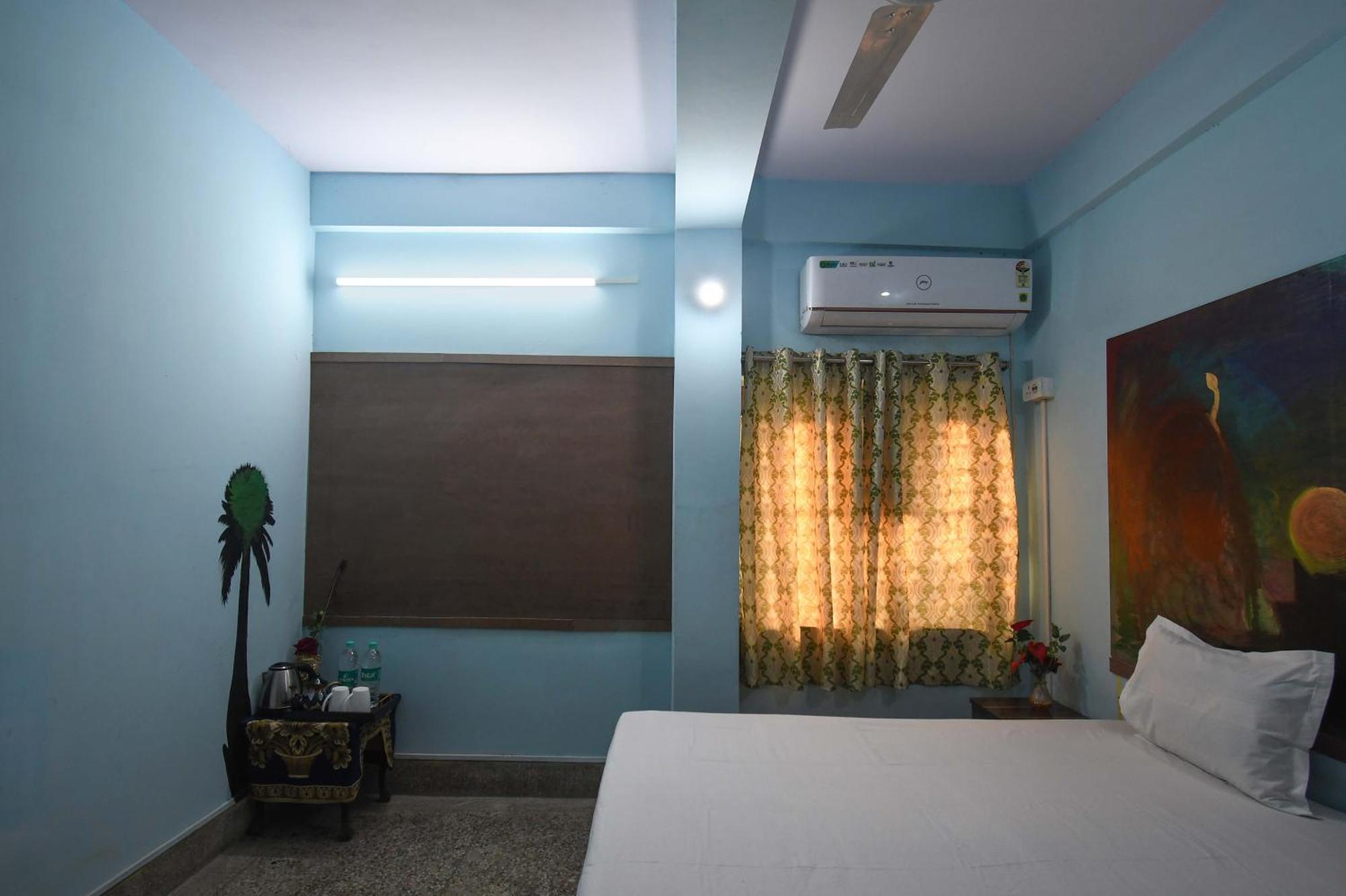 Hotel O Blue Cherry Guest House Kolkata Bagian luar foto